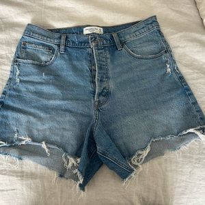 Abercrombie Dad High Rise Short - Size 30